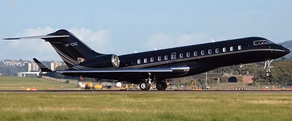 BD-700 Global Express là máy bay thương gia tầm xa hai động cơ được thiết kế để đáp ứng nhu cầu cho các chuyến bay thương gia tầm xa. Nó được đưa vào sử dụng lần đầu tiên vào năm 1999, có giá 47,7 triệu USD.