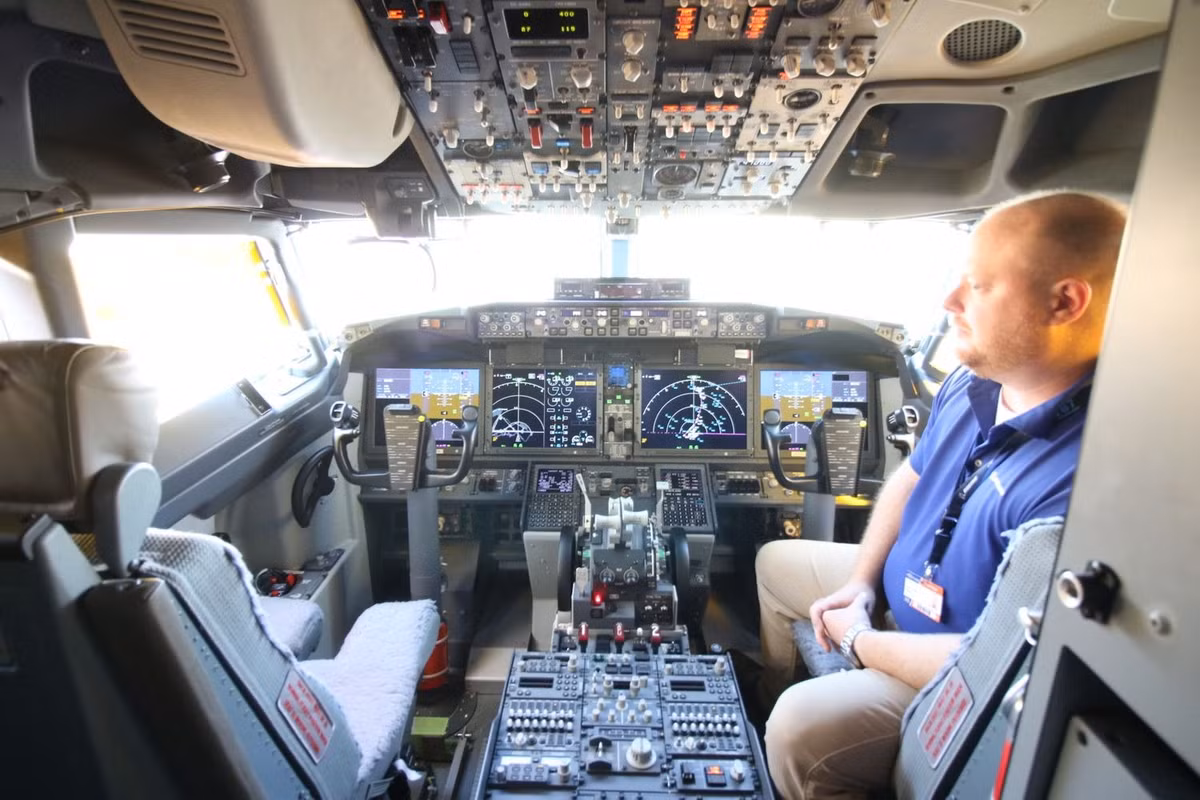 Buồng lái 737 MAX 10. Ảnh: Simpleflying