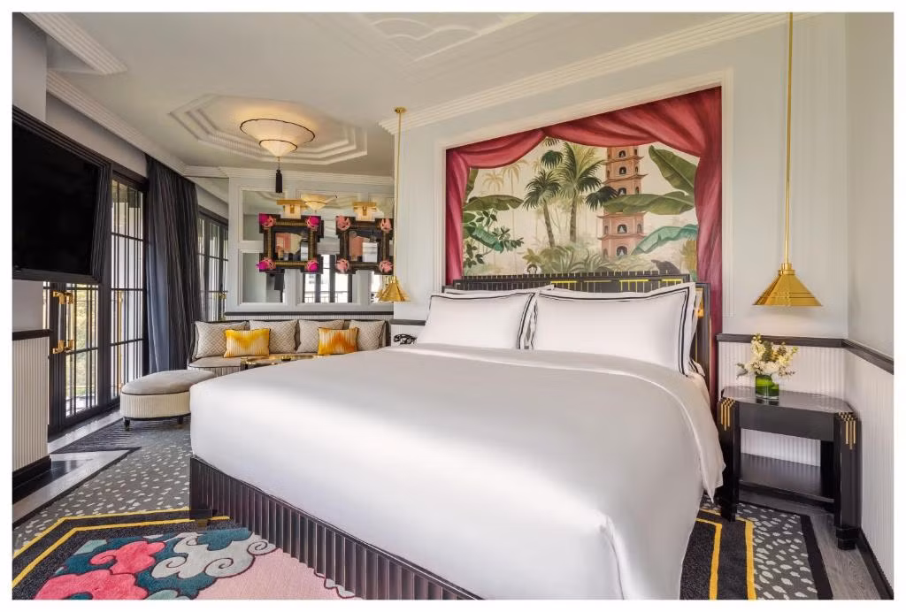 Tất cả phòng nghỉ tại Capella Hanoi đều có ban công. Ảnh: Booking