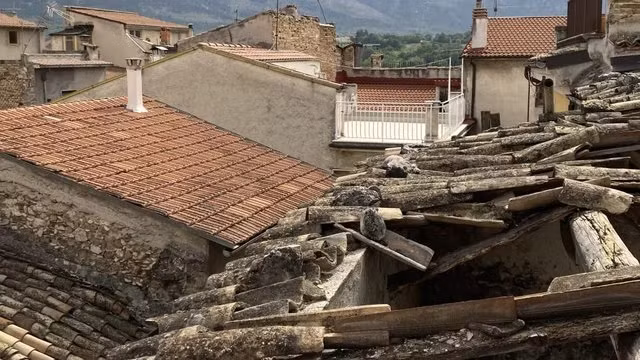 Vì vậy, chính quyền có kế hoạch bán những căn nhà này với giá rẻ để người chủ cải tạo chúng, đem lại luồng sinh khí mới cho nơi đây.