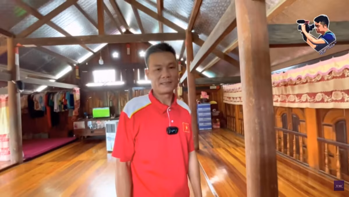 Căn nhà được dựng hoàn toàn bằng gỗ kết hợp các nguyên liệu tự nhiên có sẵn. Ảnh: Ted Trần TV
