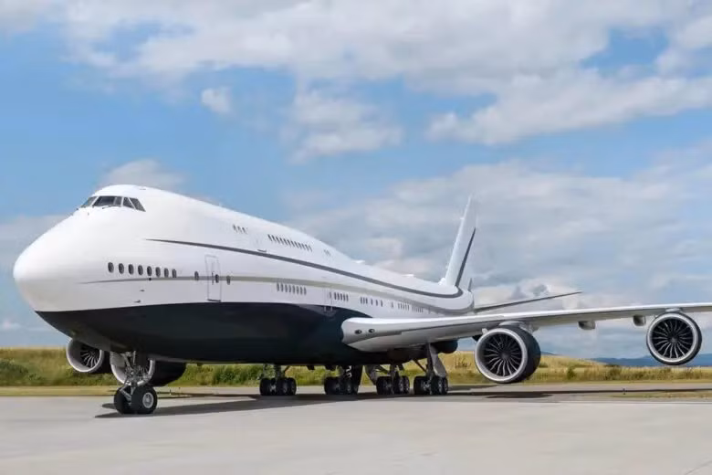 Chiếc Boeing 747-8 VIP của một đại gia bí ẩn là một chiếc máy bay phản lực tư nhân được chuyển đổi từ máy bay chở khách sang loại sang trọng. Ảnh: Luxe