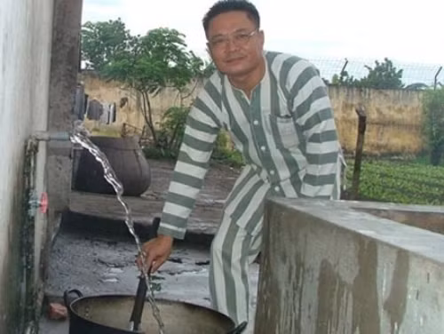 Bí mật ít biết về đại gia xài một tỷ mỗi ngày - Hình 3 Bi mat it biet ve dai gia xai mot ty moi ngay-Hinh-3