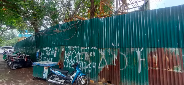 “Xot xa” loat lo dat bat dong, nhech nhac tai Khu do thi moi Yen Hoa-Hinh-13