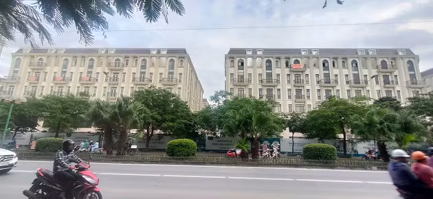 Ha Noi: Hang tram shophouse trieu do o vi tri vang “cua dong then cai“-Hinh-2