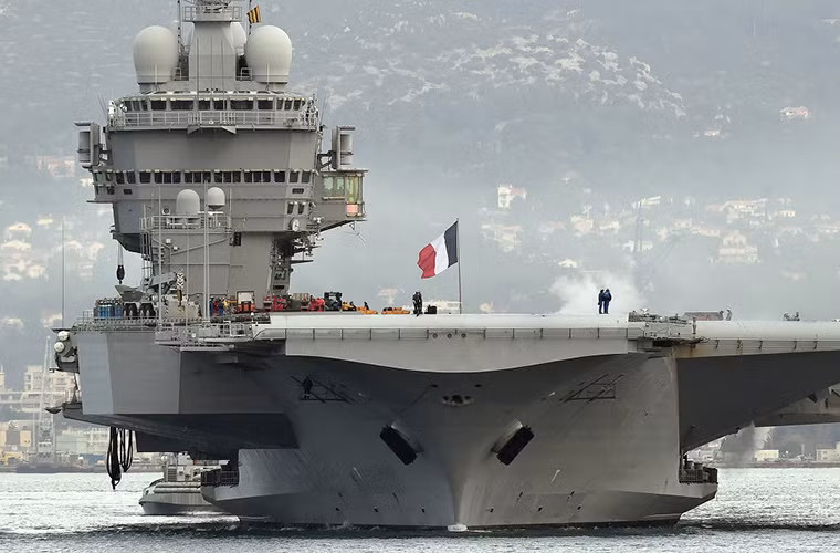 Tàu sân bay chạy bằng năng lượng hạt nhân Charles de Gaulle của Pháp. Ngoài Mỹ, Pháp là quốc gia duy nhất trên thế giới đang vận hành một biên đội tàu sân bay hạt nhân. Nguồn ảnh: Sputnik.