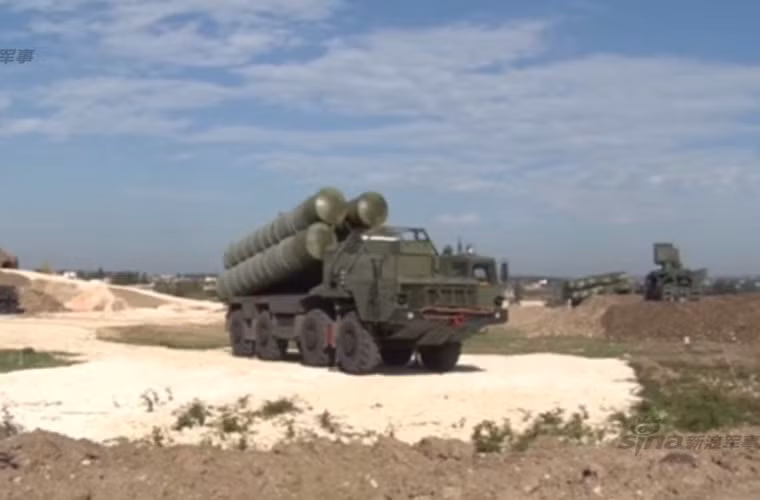 Hệ thống S-400 Triumf được đưa vào thực chiến tại chiến trường Syria kể từ cuối năm 2015.