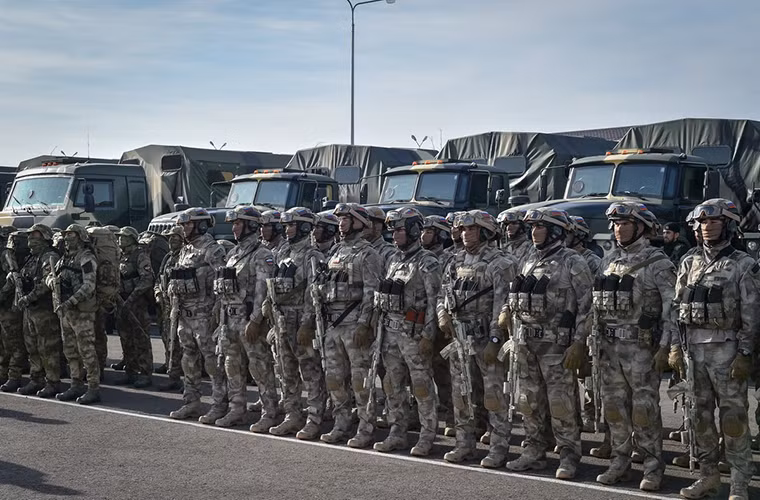Với những đặc điểm trên có thể so sánh Chechnya với khu tự trị Tân Cương của Trung Quốc hiện tại và Bắc Kinh không thể sử dụng lực lượng an ninh thông thường để đối đầu với các phần tử khủng bố được đào tạo bài bản ở nước ngoài. Do đó việc nhờ đến sự hỗ trợ của các đơn vị đặc nhiệm chống khủng bố Nga là điều hoàn toàn cần thiết. Nguồn ảnh: Reddit.