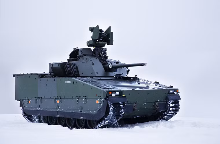 Trong khi đó đại diện phía Bộ Quốc phòng Hà Lan hy vọng rằng BAE Systems sẽ sớm hoàn tất chương trình thử nghiệm Iron Fist trên CV9035 để có thể đưa hệ thống này vào trang bị từ năm 2018 và Hà Lan sẽ là quốc gia đầu tiên trong khối quân sự NATO trang bị hệ thống phòng vệ chủ động lên trên một mẫu xe IFV. Nguồn ảnh: Pinterest.