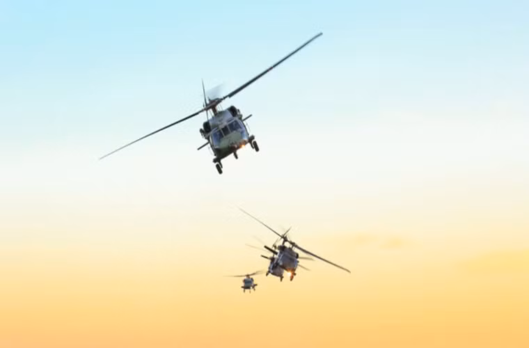 UH-60 Black Hawk có thể mang theo 11 binh sĩ cùng 1.200kg hàng hóa bên trong hoặc 4.100kg hàng hóa nếu treo ở bên ngoài. Nguồn ảnh: Quân đội Mỹ.