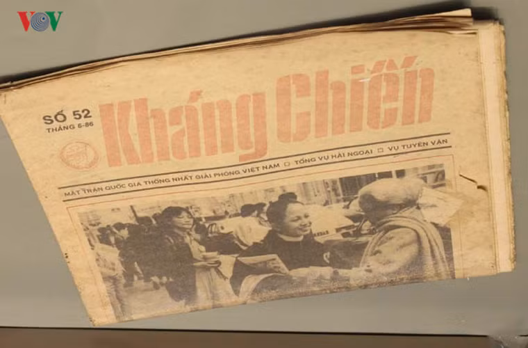 Tờ báo “Kháng chiến” (số ra tháng 6/1986) của tổ chức phản cách mạng mang tên “Mặt trận Quốc gia Thống nhất Giải phóng Việt Nam” – tiền thân của đảng “Việt Tân” phản động ngày nay. Nguồn ảnh: VOV.