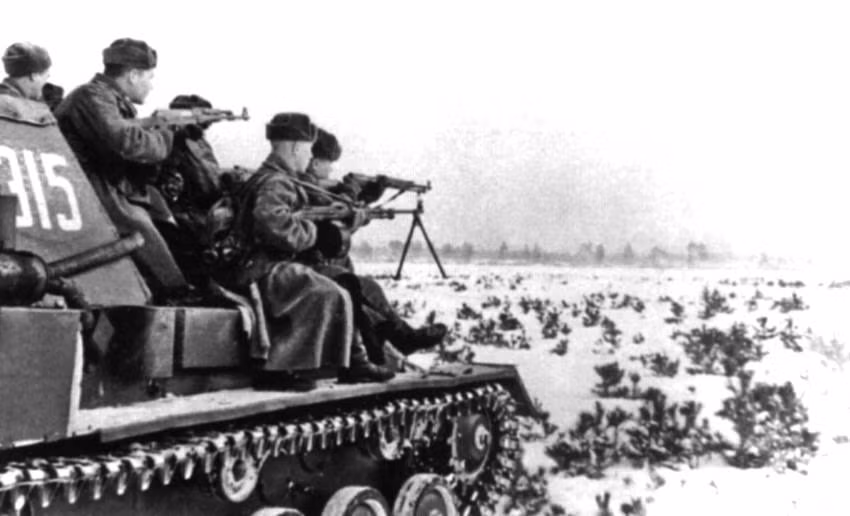 Quá trình chiến đấu của SU-76 ở Việt Nam cũng không có nhiều, có vẻ như chúng thậm chí còn chưa xuất hiện ở chiến trường miền Nam. Ảnh: Pháo tự hành SU-76 của Hồng quân Liên Xô trong chiến tranh thế giới thứ 2. Ảnh: Wikipedia