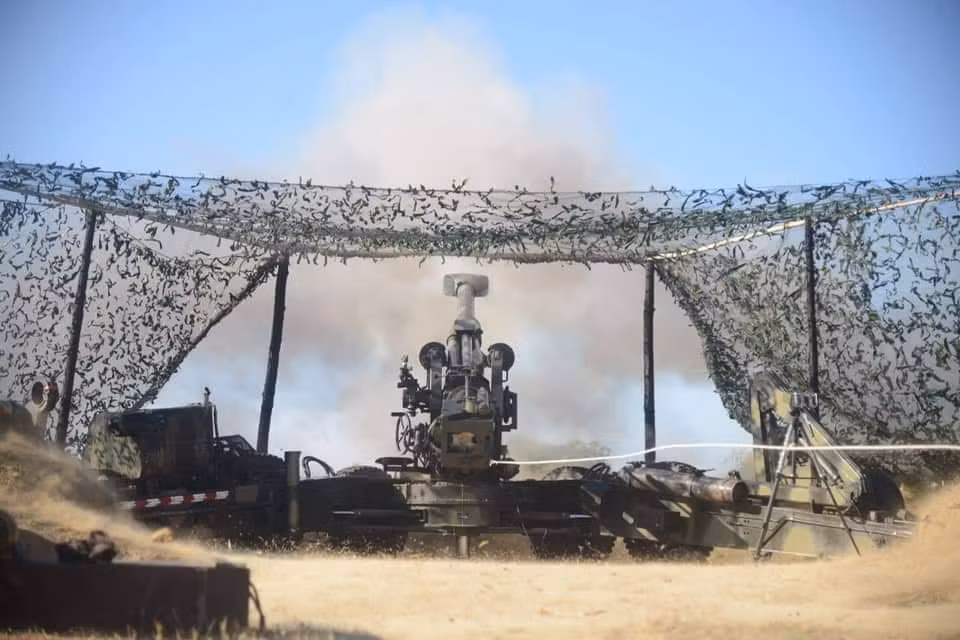 Bích kích pháo Soltam M-845 155mm của Quân đội Myanmar. Khẩu pháo này do Israel sản xuất, bắn xa đến 24km. Ảnh: Mizzima