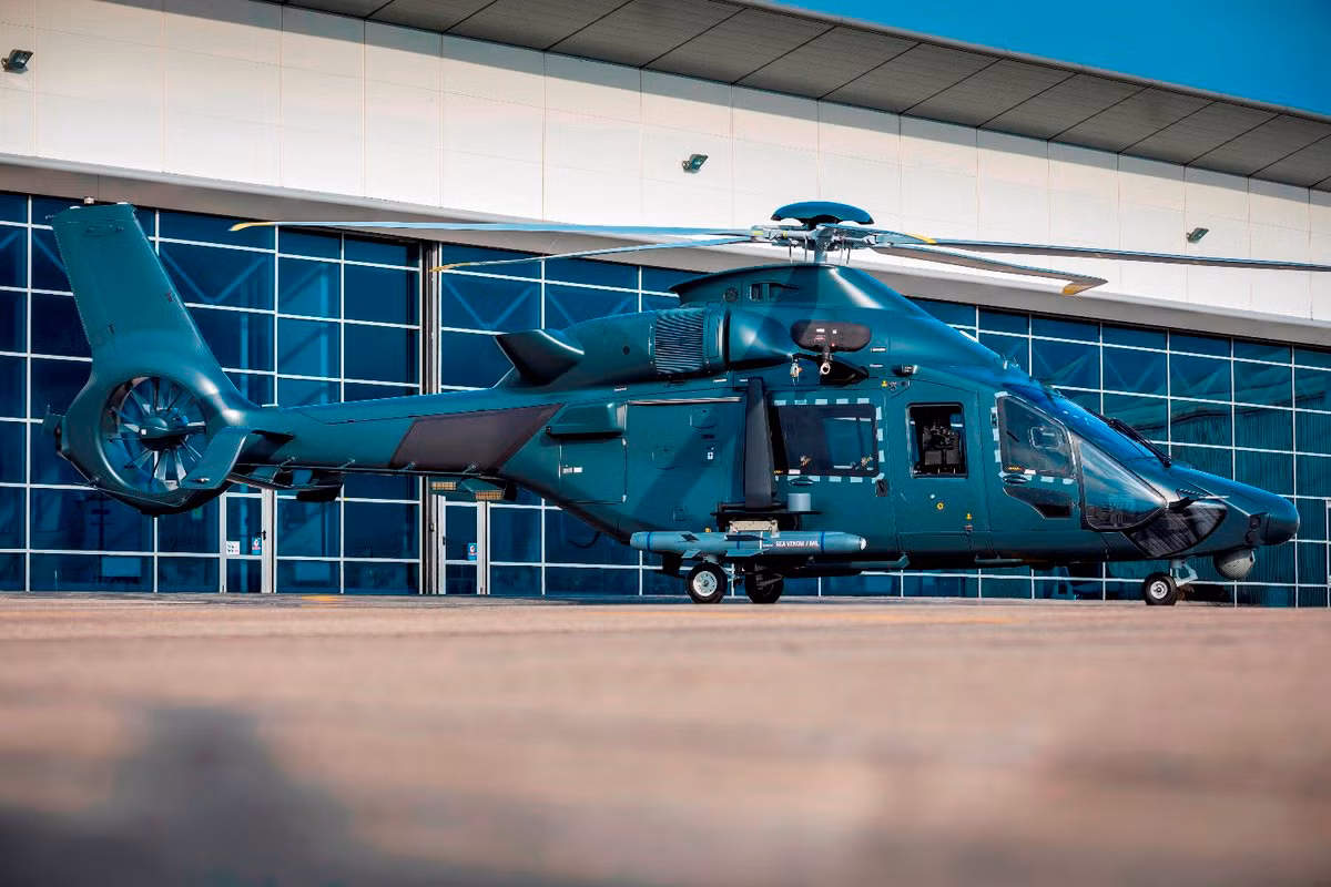 Mô hình trực thăng H160M được Airbus Helicopter giới thiệu nhân dịp chuyến thăm của Bộ trưởng Quốc phòng Pháp Florans Parly tới nhà máy của Airbus tại Marigane. Nguồn ảnh: Airbus