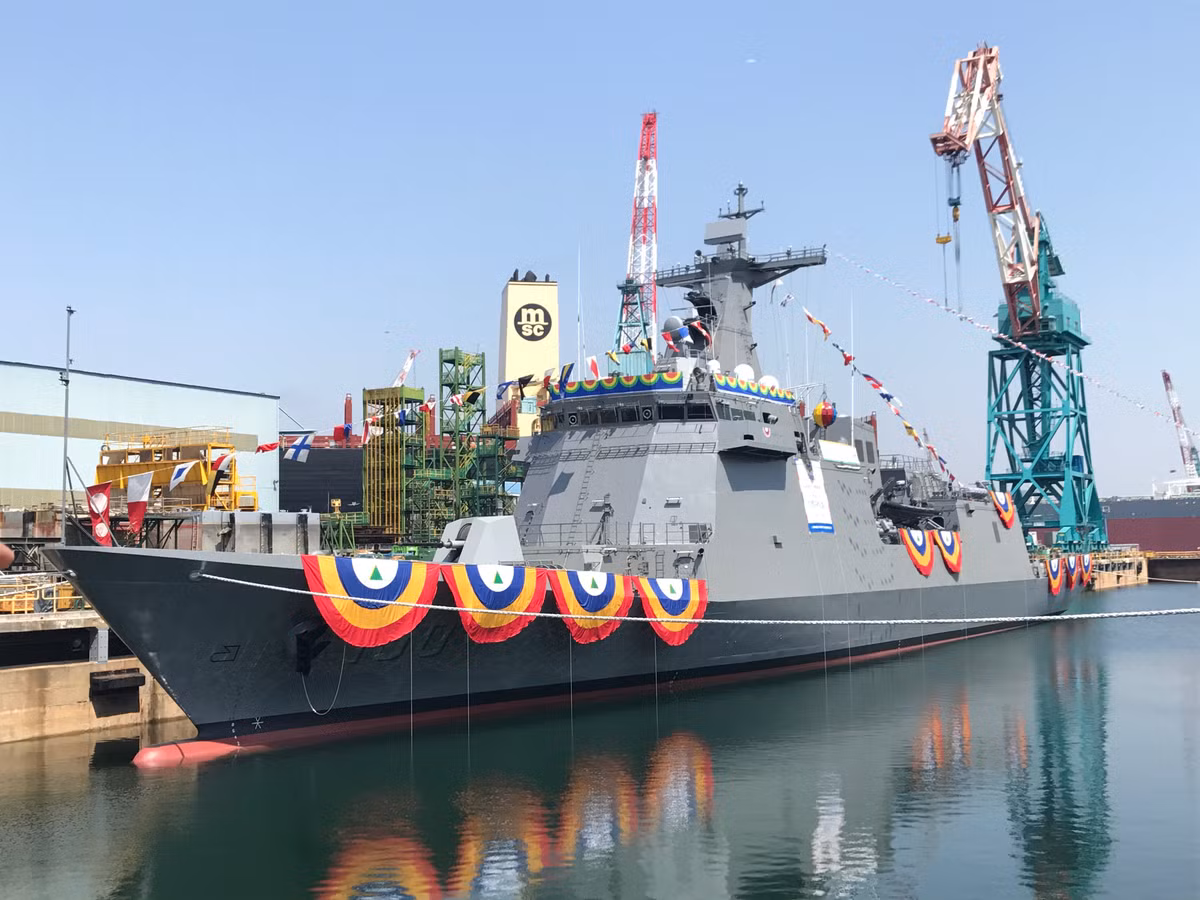 Trước đó, hôm 23/5, Hyundai cũng tiến hành lễ hạ thủy tàu hộ vệ BRP Joser Rizal (FF-150) cho Hải quân Philippines. Dự kiến, năm 2020 con tàu sẽ được bàn giao cho Manila, khi đó nó sẽ trở thành chiến hạm mạnh nhất Philippines, đứng top đầu khu vực. Nguồn ảnh: Inquirer.net