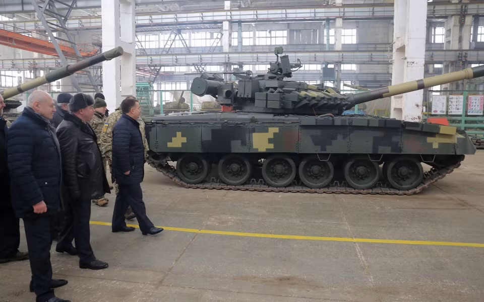 Một chiếc T-80BV sau khi trải qua sửa chữa lớn. Nguồn ảnh: Bmpd