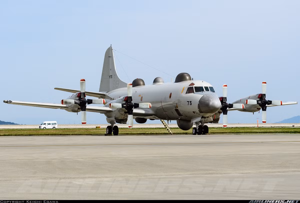 EP-3 là dòng máy bay trinh sát điện tử được phát triển từ dòng máy bay tuần tra chống ngầm P-3 Orion. Chỉ có 12 chiếc được chế tạo trên cơ sở hoán cải từ máy bay P-3, chiếc cuối cùng được chuyển giao năm 1997. Nguồn ảnh: Airliners.net