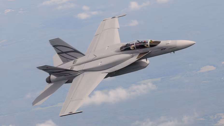 Theo cơ quan báo chí Công ty Boeing, hôm 21/3, Hải quân Mỹ đã chính thức ký hợp đồng sản xuất 78 chiếc tiêm kích hạm F/A-18XT Advanced Super Hornet. Nguồn: Wikipedia