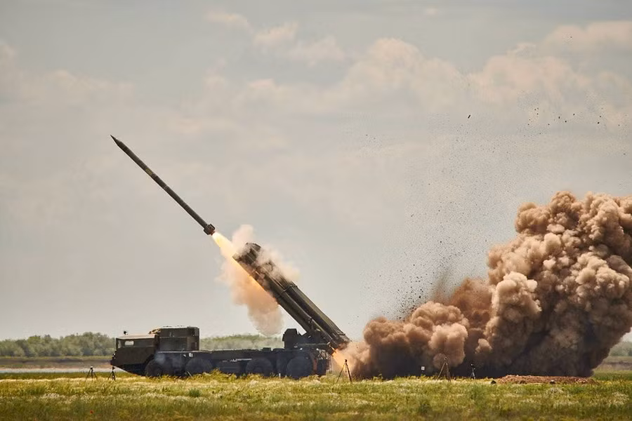 Hình dạng đạn Vikha không khác nhiều so với những quả đạn rocket của BM-30 Smerch. Nguồn ảnh: diana_mihailova's