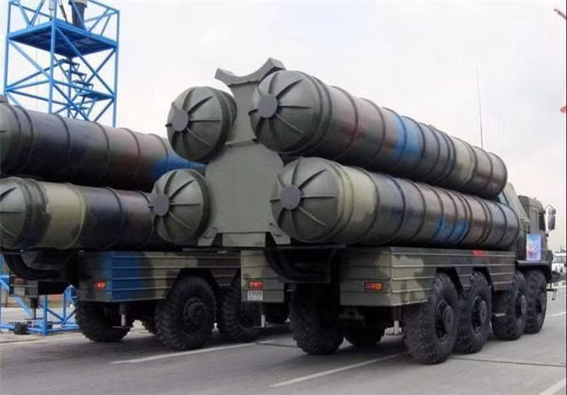 Phần còn lại của phòng không Iran là các hệ thống tên lửa – pháo cao xạ do họ tự sản xuất. Nổi bật lên là loại Bavar 373 do Iran tự phát triển học hỏi theo tổ hợp S-300 của Nga. Nguồn ảnh: ISNA News Agency