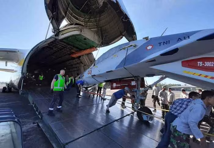 Các máy bay Su-30 này được đại tu nâng cấp tại nhà máy 558 ở Belarus. Nguồn ảnh: Dambiev