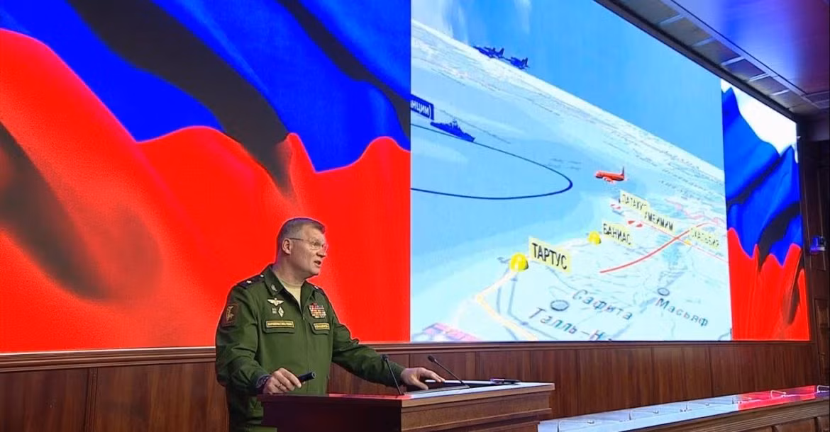 Ngày 17/9/2018, một máy bay trinh sát Il-20M của Không quân Nga bất ngờ bị bắn rơi trên bờ biển tỉnh Latakia khiến toàn bộ phi hành đoàn thiệt mạng. Nguyên nhân vụ việc sau đó “gây ra cú sốc” – tên lửa S-200 của Syria đã bắn nhầm trong tình thế bầu trời hỗn độn khi Israel tiến hành cuộc tập kích đường không. Theo giới chức Nga, Israel cũng có phần trách nhiệm khi họ lấy chiếc Il-20 có diện tích phản xạ radar cao hơn tốp F-16 làm “bia đỡ đạn”. Nguồn ảnh: The Defense Post