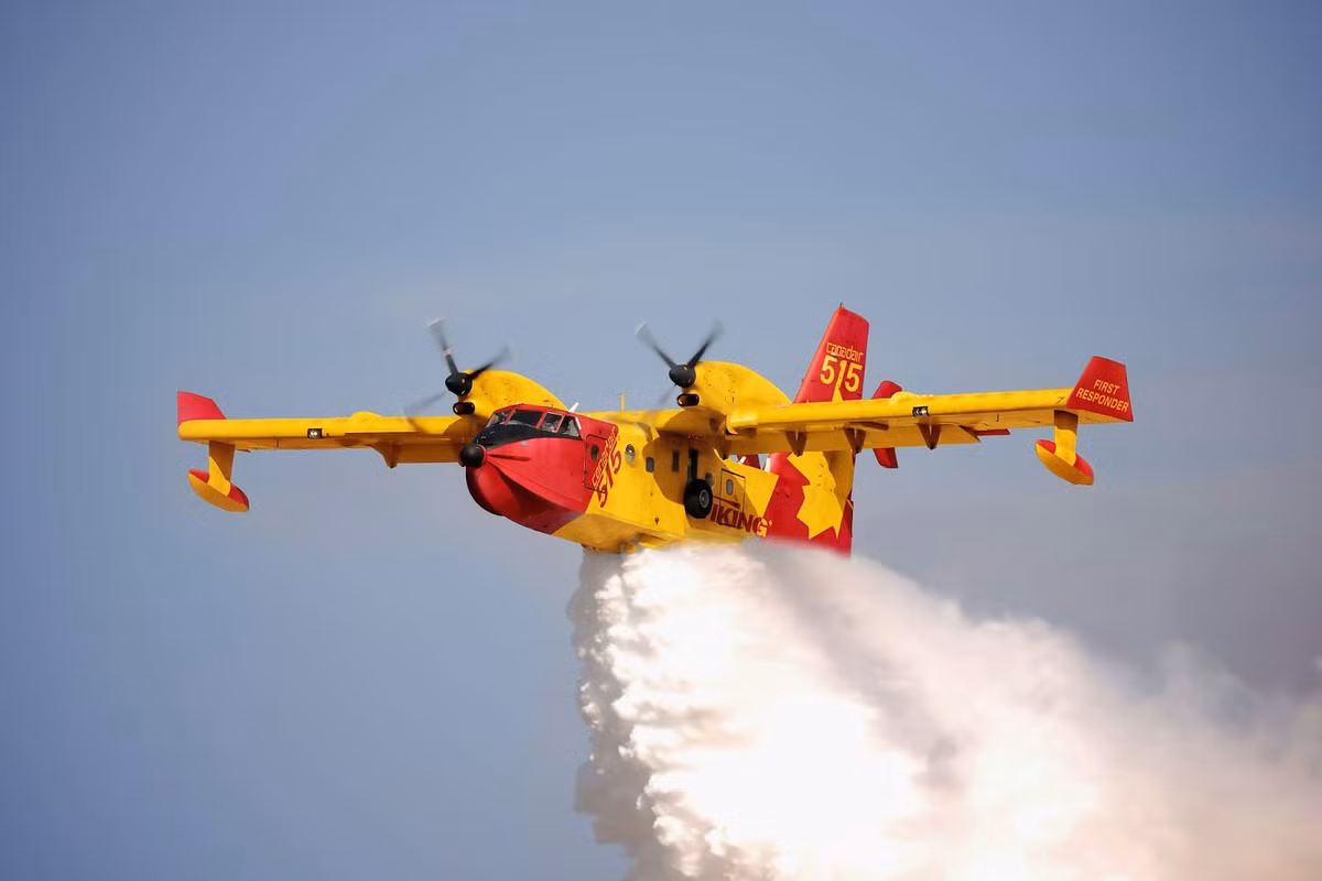 Theo tạp chí Flight Global, Viking Air đã chấp nhận hợp đồng cung cấp thủy phi cơ "ném bom nước" CL-515 và CL-415 với Indonesia. Việc chuyển giao dự kiến sẽ được thực hiện vào năm 2024, giá trị đơn hàng không được tiết lộ. Nguồn ảnh: Wikipedia