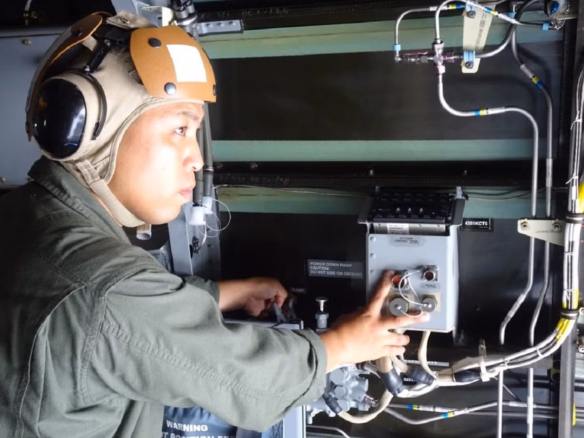 V-22B Block C có khả năng chở 24-32 binh sĩ, khoảng 9 tấn trong khoang hàng hoặc 6,8 tấn treo ngoài hoặc một xe thiết giáp nhẹ. Nguồn ảnh: Japan Ground Self-Defense Force