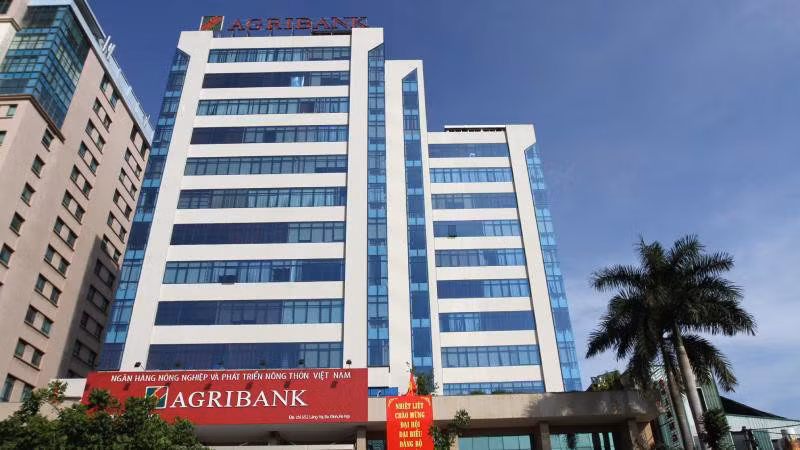 Cham co phan hoa 14 nam, suc khoe tai chinh Agribank sao?