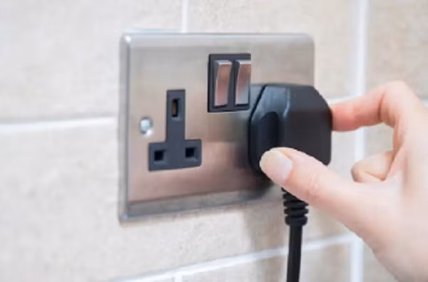 6 mẹo đơn giản và nhanh chóng để đánh bay cái nóng trong nhà - Hình 7 6 meo don gian va nhanh chong de danh bay cai nong trong nha-Hinh-7