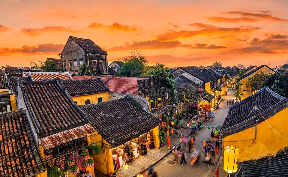 Hội An cực kỳ thân thiện với người đi bộ và được coi là một trong những thành phố an toàn nhất châu Á (Ảnh: Tăng Trung Kiên).