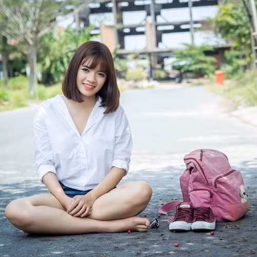 Ban gai xinh dep cua ky luc gia tri nho Duong Anh Vu