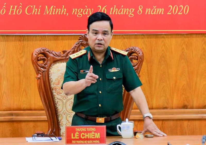 Thượng tướng Lê Chiêm sinh ngày 1/1/1958; quê xã Quế Xuân, huyện Quế Sơn, tỉnh Quảng Nam. 