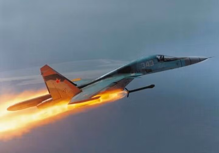 Nga se gui 40-60 may bay Su-24, Su-25 den Syria