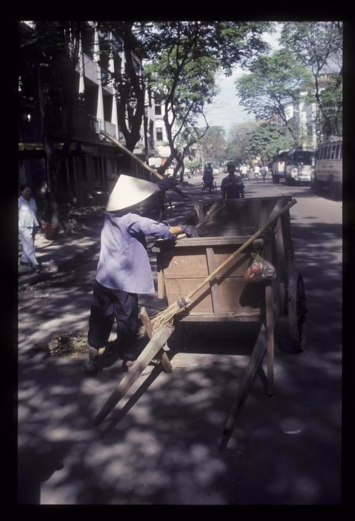 Chiếc xe chở rác.