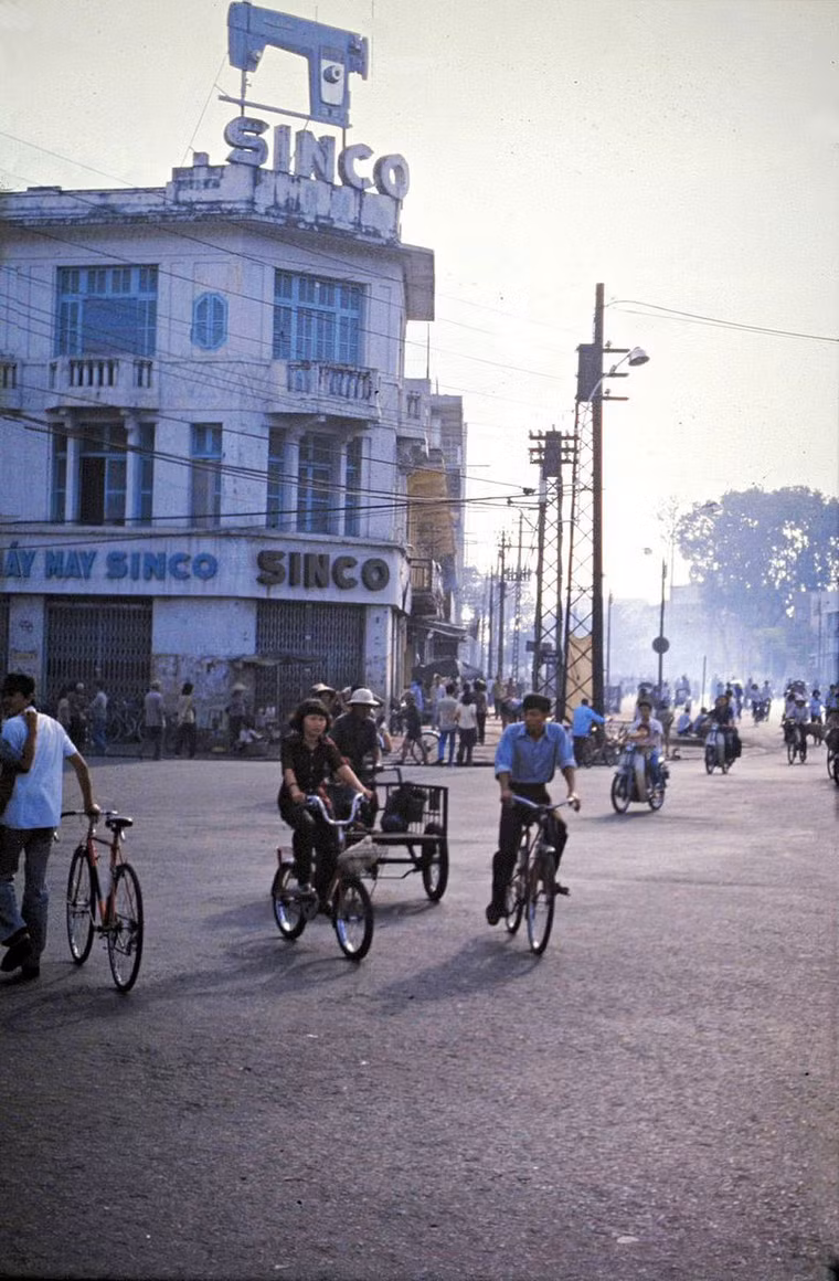 Giao lộ Trần Hưng Đạo - Calmette.