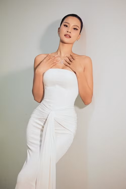 Nhan sac xinh dep cua nu Giam doc quoc gia Miss Universe Vietnam