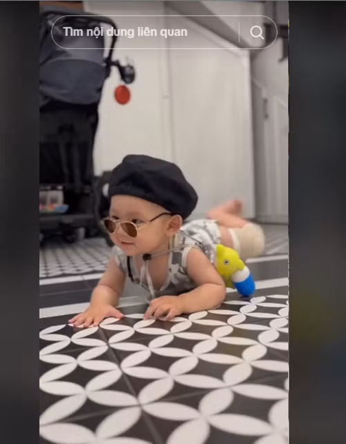 Minh Hằng chia sẻ không ít khoảnh khắc đáng yêu của con trai cưng.