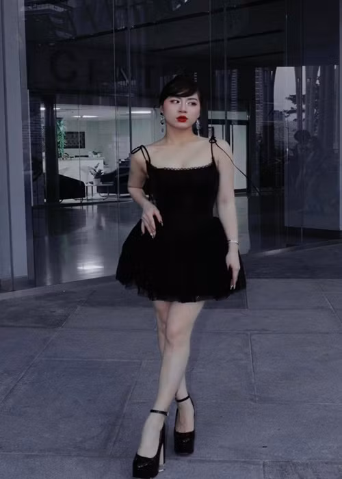 “Nhiều người xem xong cả phim rồi ngồi suy nghĩ lại mới nhận ra tôi”, Tín Nguyễn cho hay.