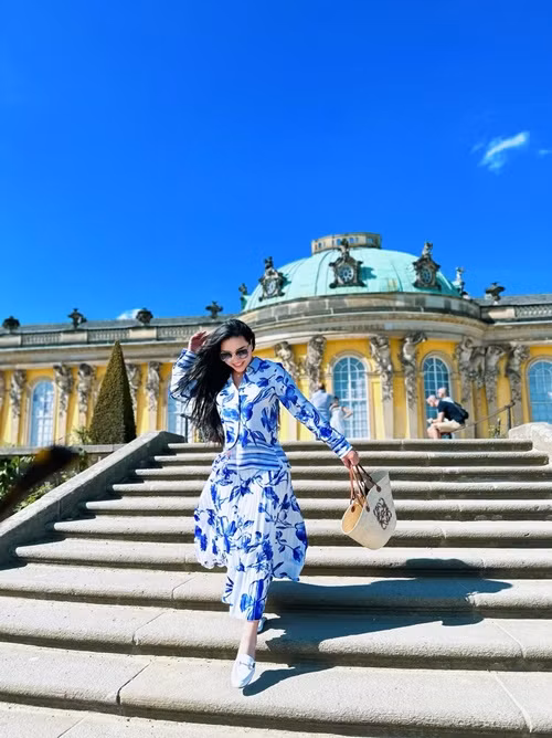 Quỳnh Thư dưỡng thai ở Đức và sẽ sinh con ở nước ngoài.