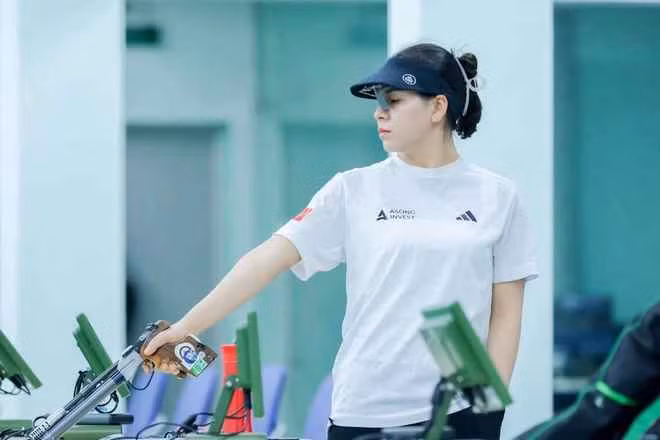 Ngoài ra Trịnh Thu Vinh cũng là người Việt Nam thứ 2 lọt vào chung kết bắn súng Thế vận hội sau xạ thủ đàn anh là Hoàng Xuân Vinh.
