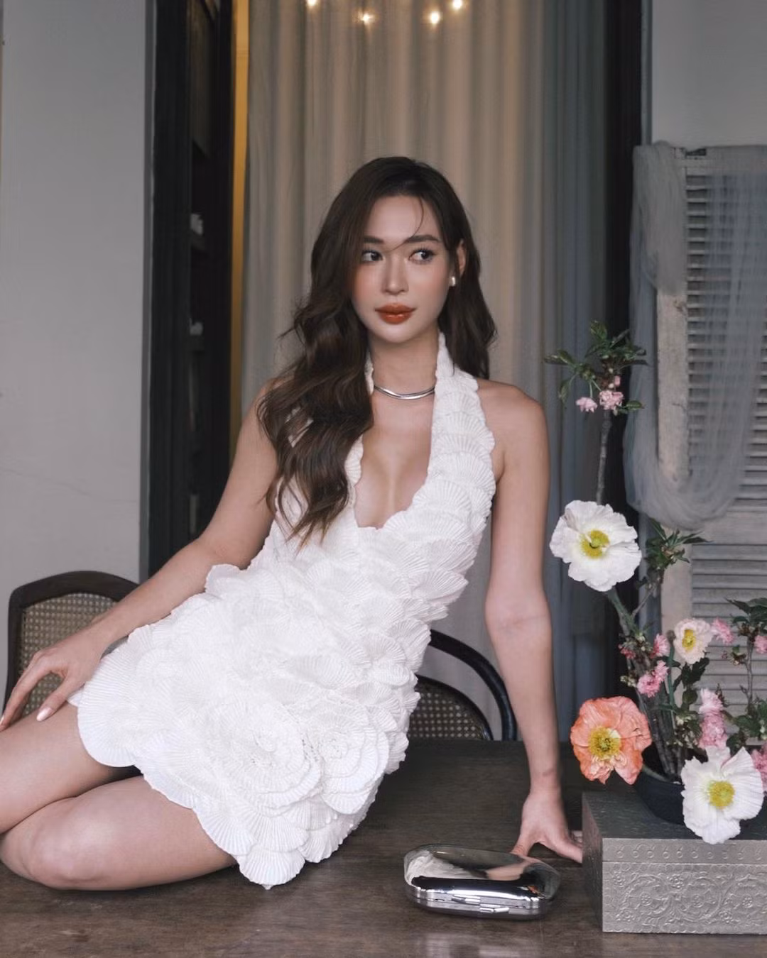 Sau khi kết thúc mối tình với Phở Đặc Biệt, Sun HT khá kín tiếng trong chuyện tình cảm. Trên trang cá nhân, cô nàng thường chia sẻ về những chuyến du lịch đến nhiều địa danh nổi tiếng trên thế giới.
