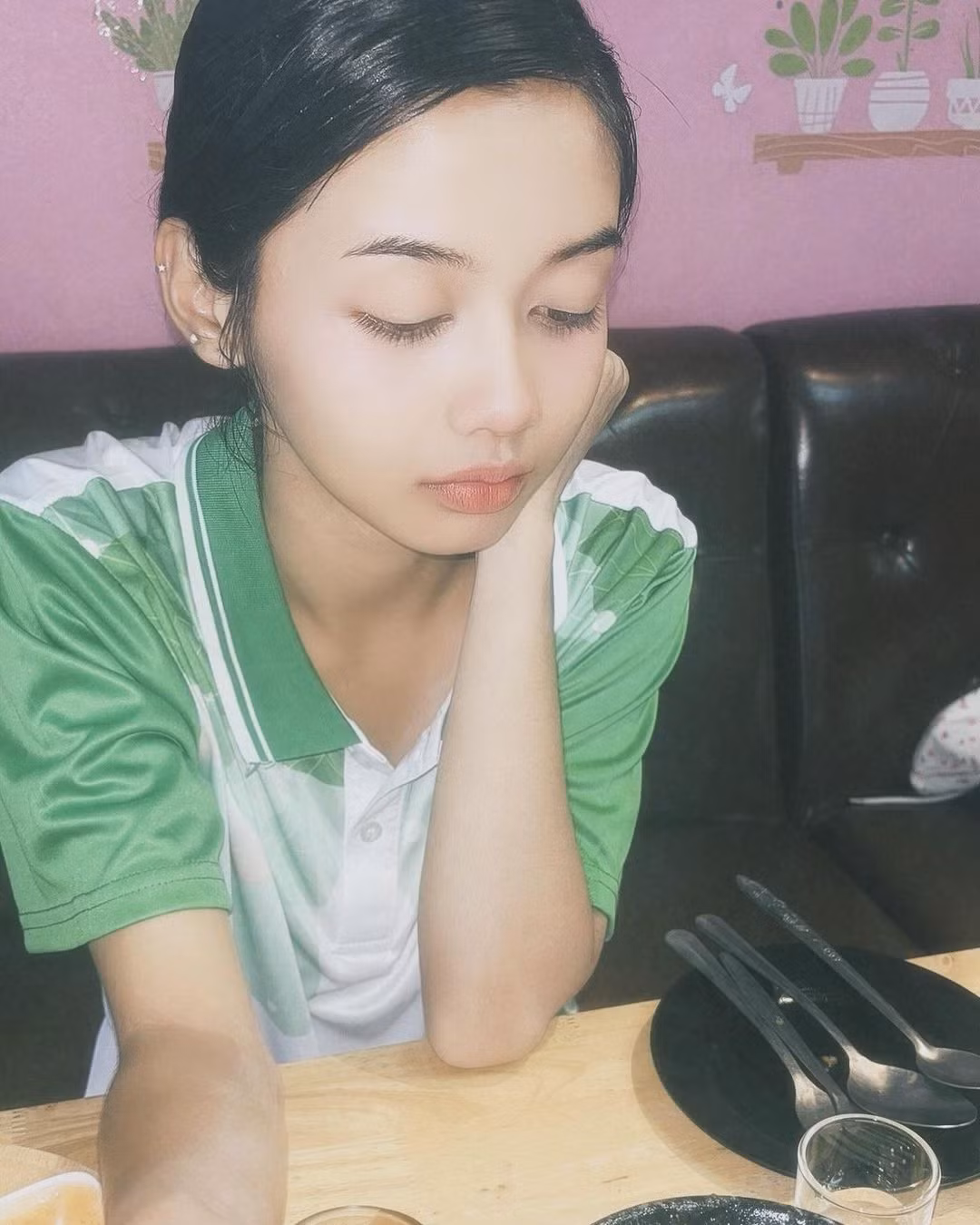 Trong những bức ảnh đời thường, Kuilthida được nhiều người nhận xét là "bản sao của Lisa".