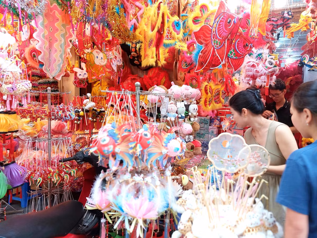 Pho bat trend so mot Viet Nam da ‘thay ao’ cho Tet Trung thu-Hinh-12
