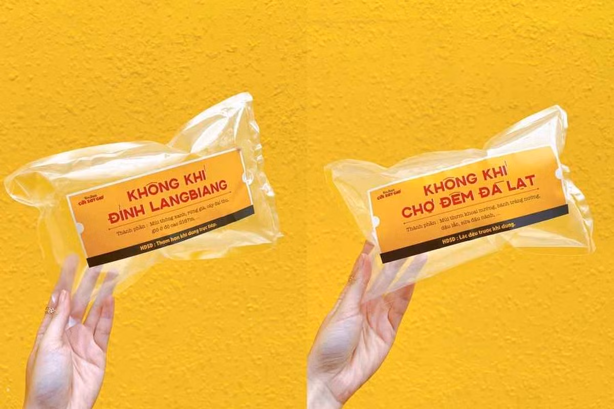 Theo chủ kinh doanh trên cho biết, túi không khí này không bán với mục đích thương mại. Đây chỉ là món quà kỷ niệm từ Đà Lạt, mang đến niềm vui cho người mua lẫn người được tặng và quảng bá tên tuổi của cửa hàng.