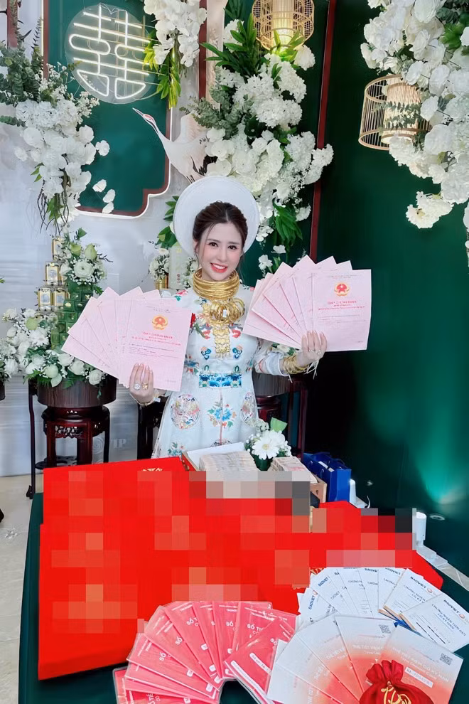 Cuoc song hien tai cua co dau nhan hoi mon gan 30 ty dong