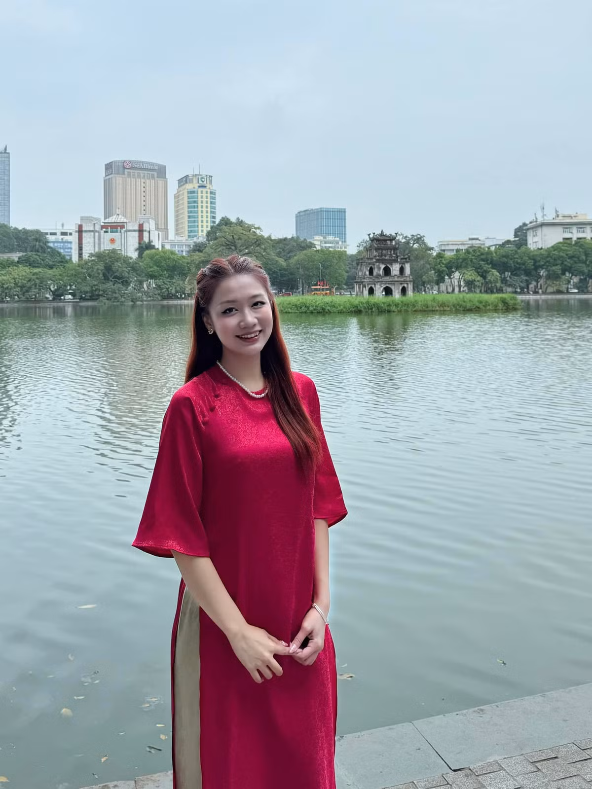 Phương Anh từng có khoảng thời gian làm tiếp viên hàng không.