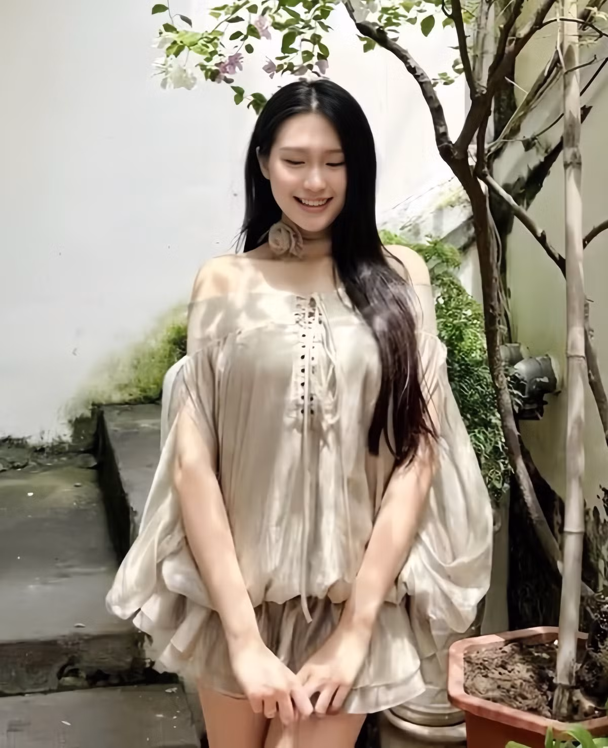 Ngắm ảnh của Doãn Hải My, nhiều dân mạng để lại bình luận khen bà xã Đoàn Văn Hậu lấy lại phong độ nhan sắc quá đỉnh chỉ 2 tháng sau sinh em bé.