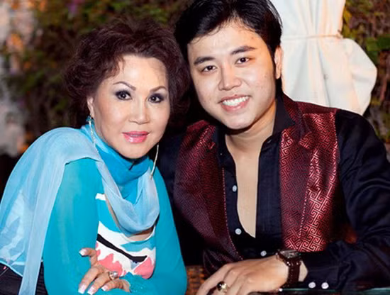 Chặng đường yêu của Vũ Hoàng Việt và tình già Yvonne Thúy Hoàng - Hình 9 Chang duong yeu cua Vu Hoang Viet va tinh gia Yvonne Thuy Hoang-Hinh-9