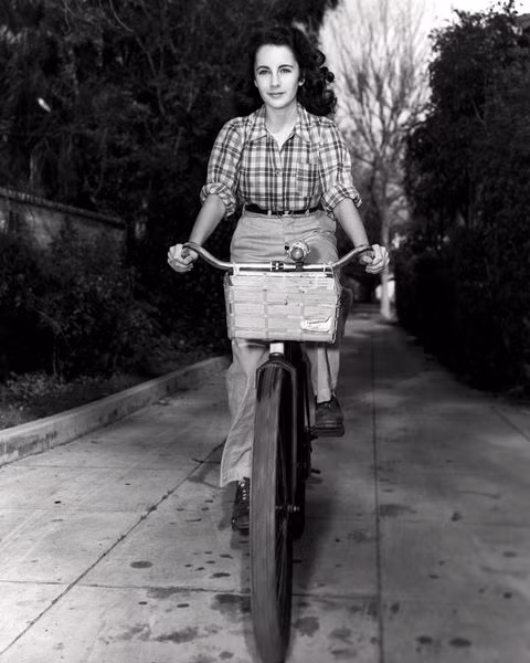 Năm 15 tuổi, Liz Taylor đã có trong tay gia tài nghệ thuật kha khá với 7 bộ phim. Ảnh: Getty